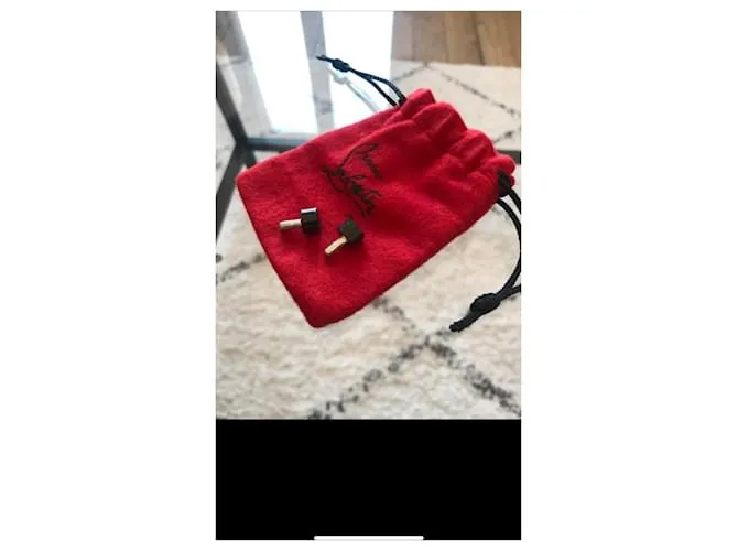 Christian Louboutin Vino maltés Negro 