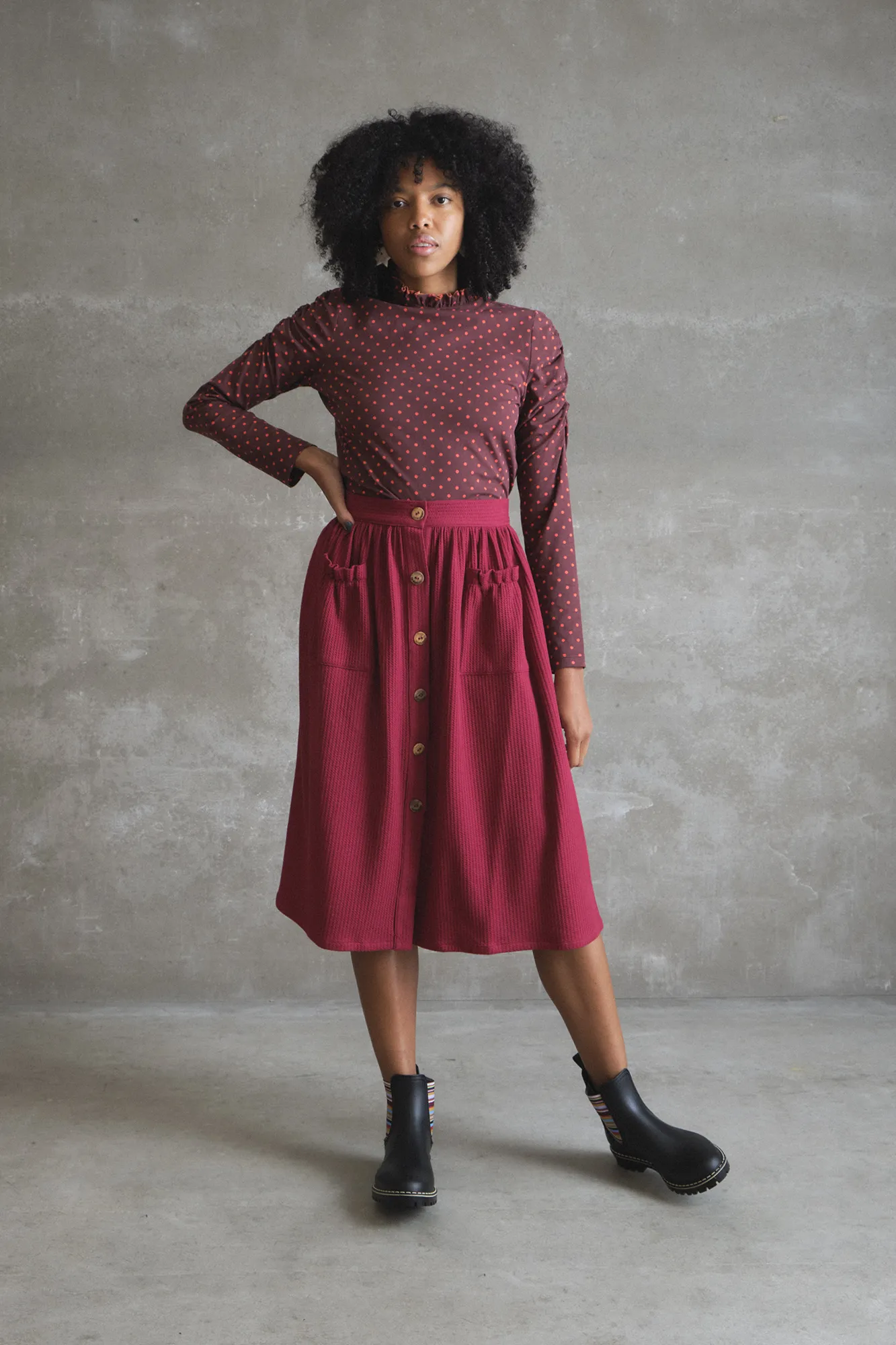 Falda midi con botones GROSELLA