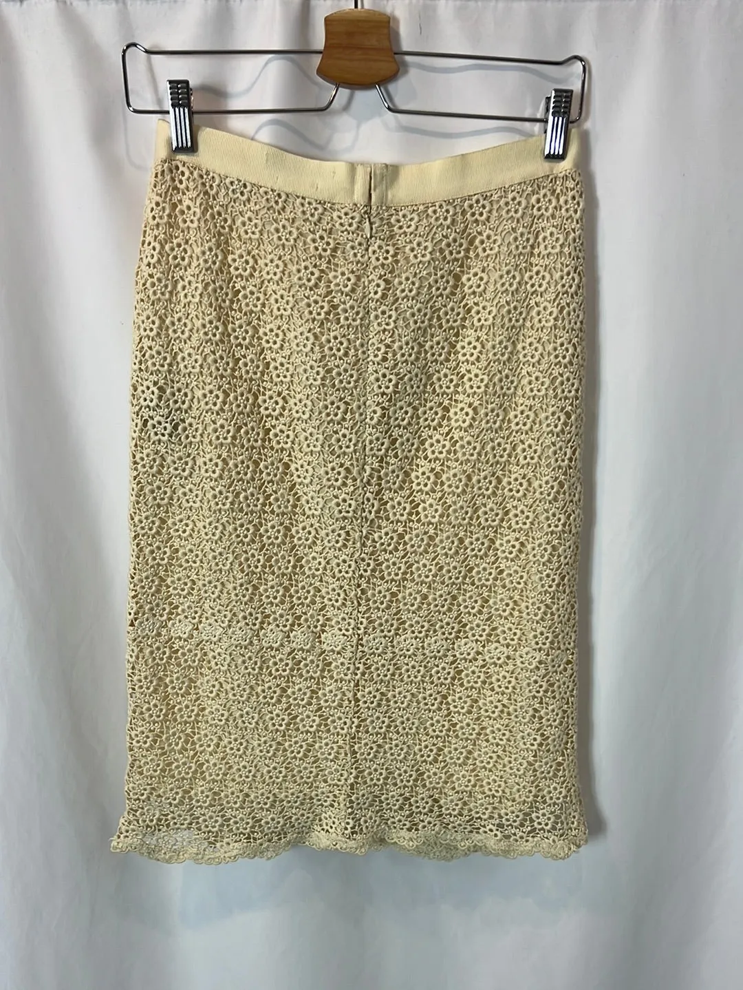ISABEL MARANT. Falda midi beige troquelada. T 36